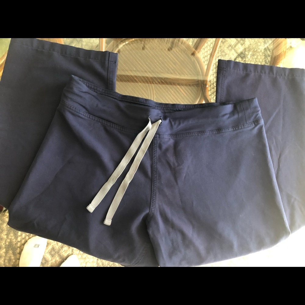 Figs Livingston Scrub Pants in classic Navy